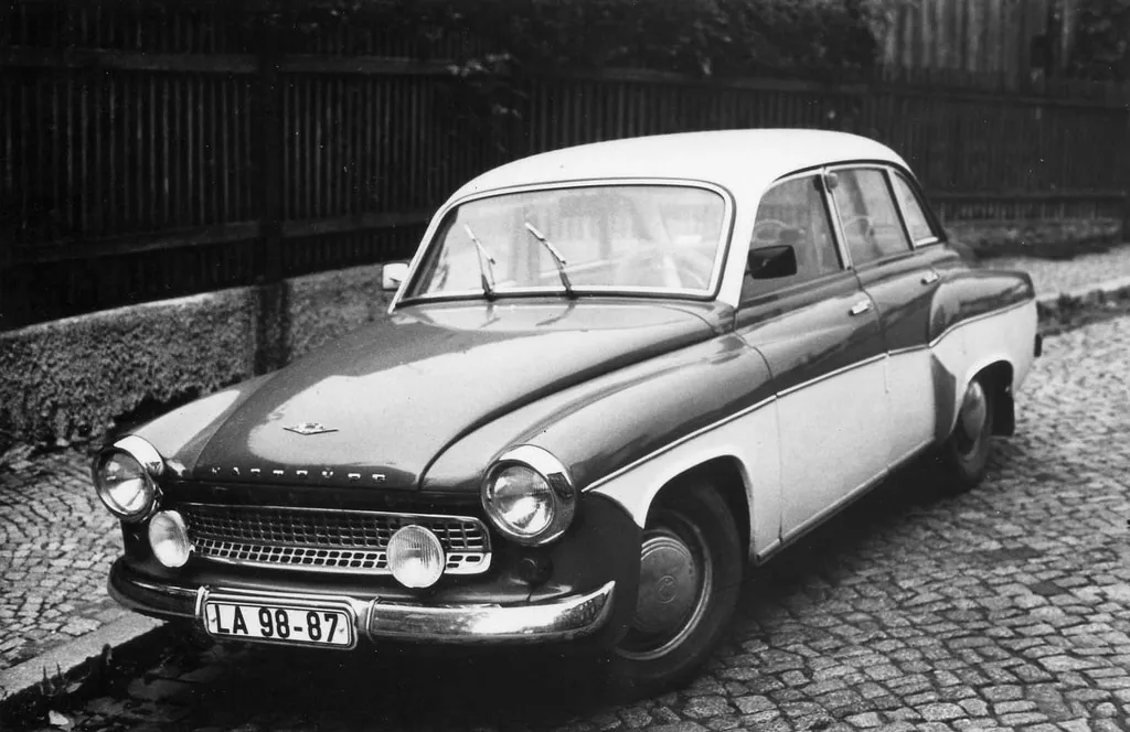 ddr wartburg photo